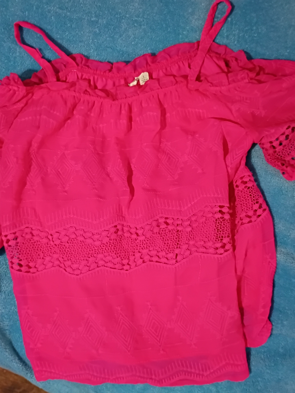 Women's Cold Shoulder